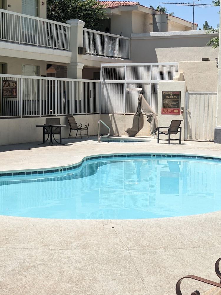 Surestay Plus Hotel By Best Western Tempe University Exterior photo