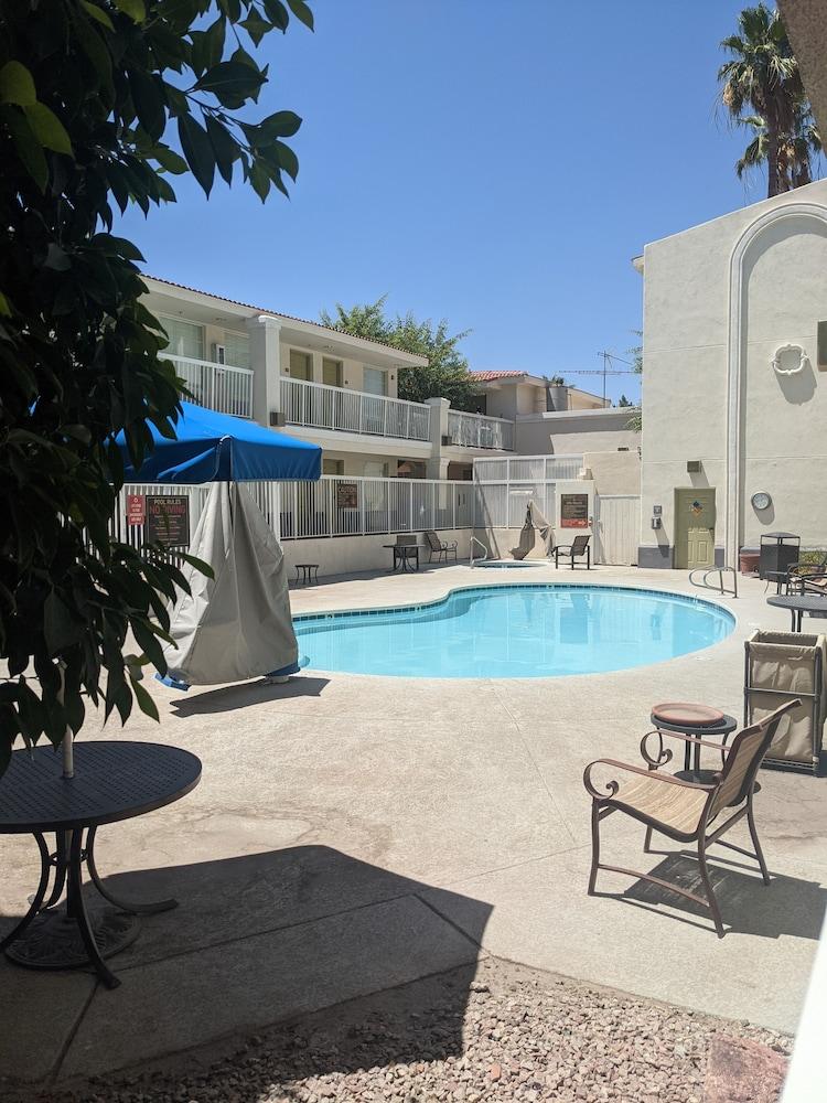 Surestay Plus Hotel By Best Western Tempe University Exterior photo