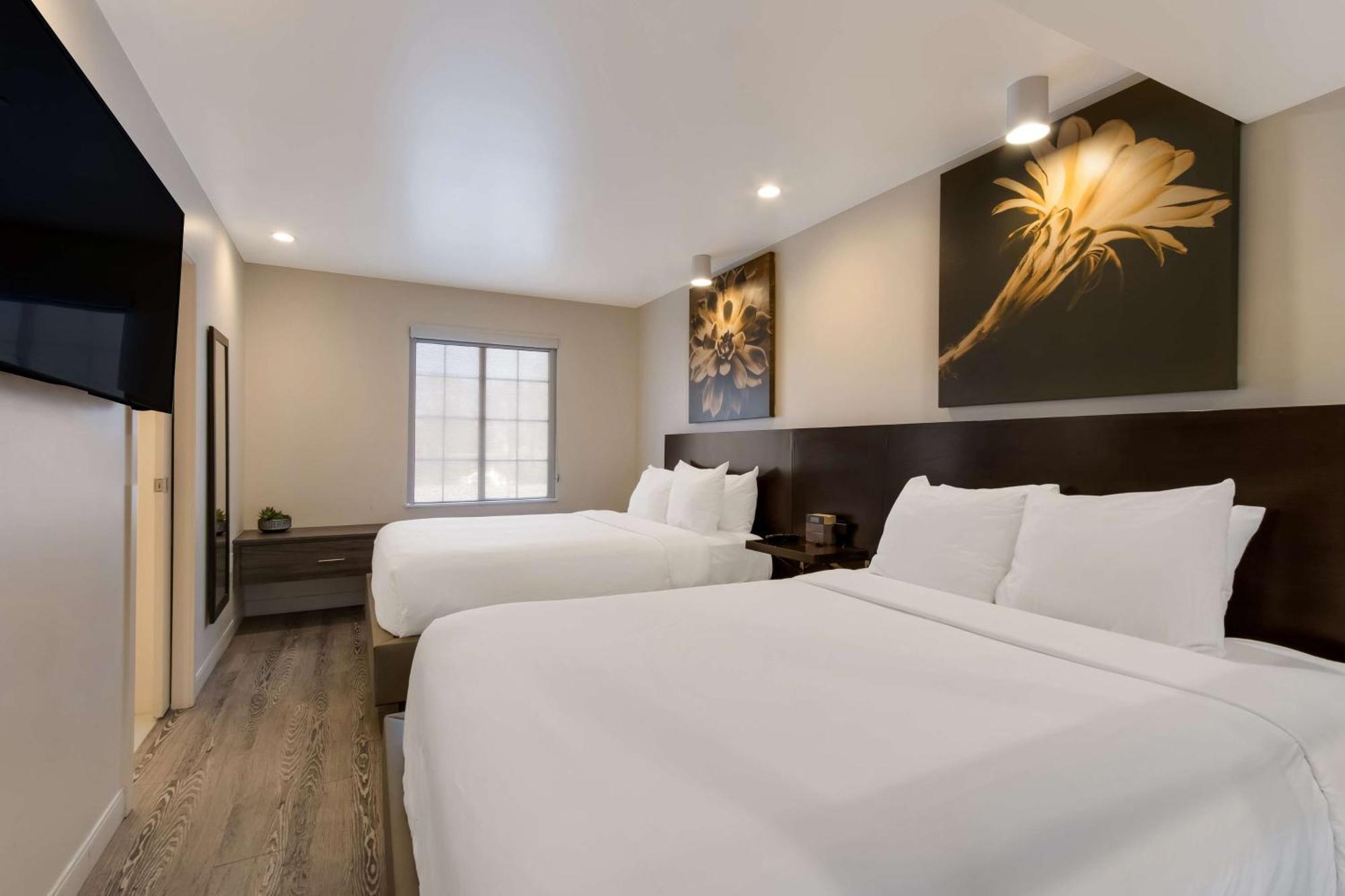 Surestay Plus Hotel By Best Western Tempe University Exterior photo