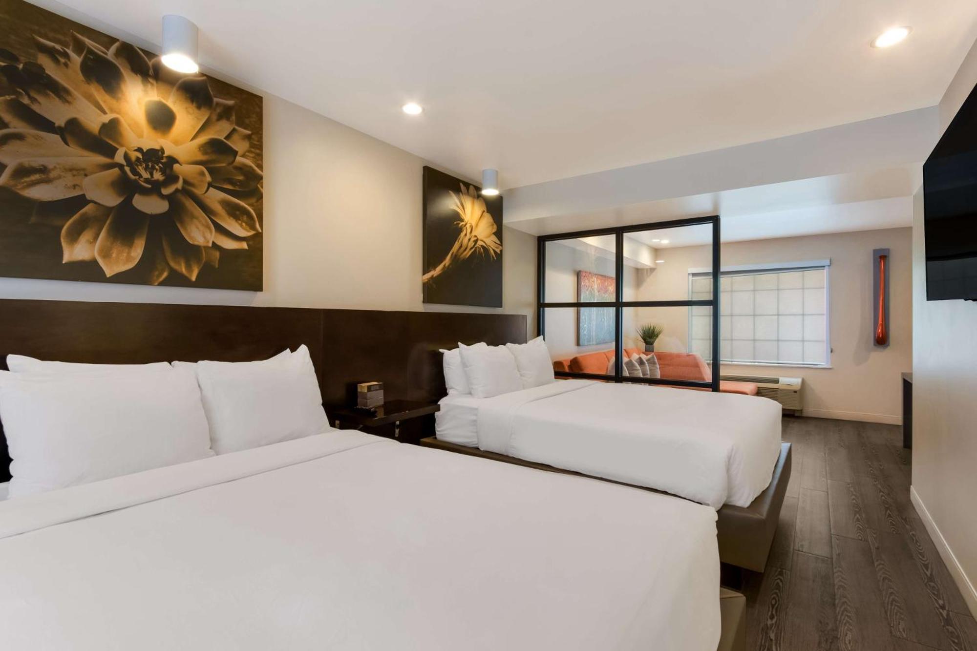 Surestay Plus Hotel By Best Western Tempe University Exterior photo