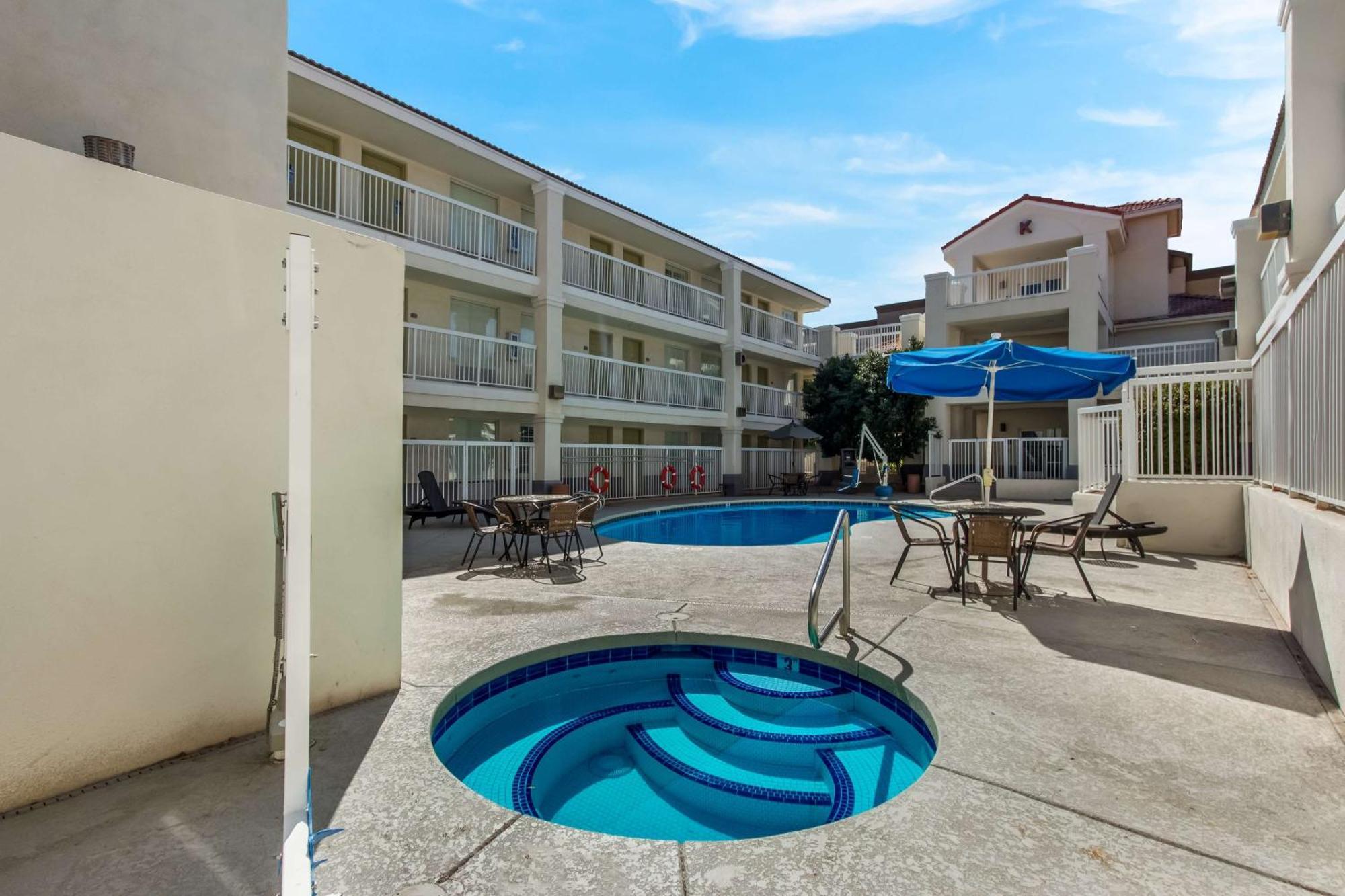 Surestay Plus Hotel By Best Western Tempe University Exterior photo
